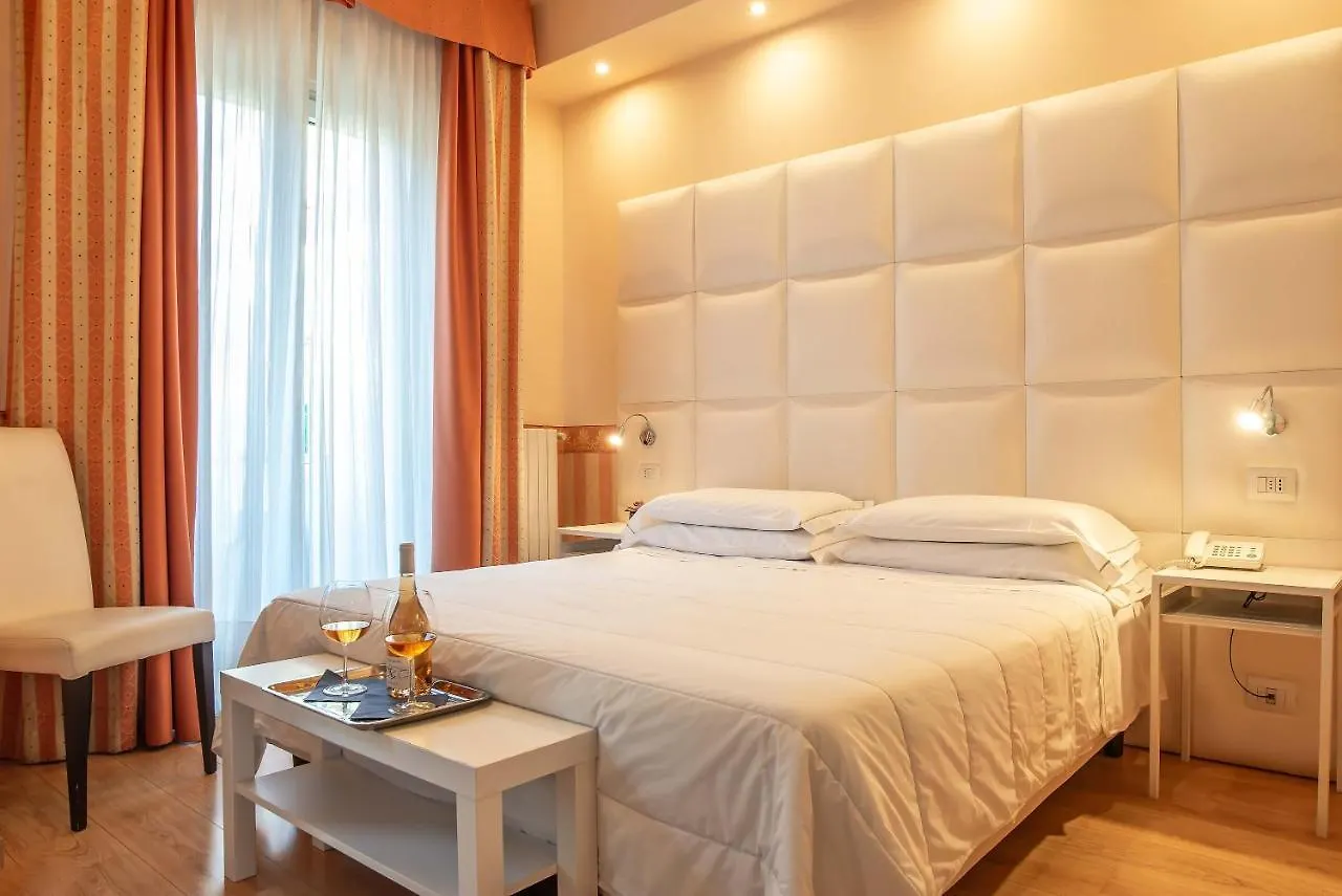 Hotel Jane Флоренция