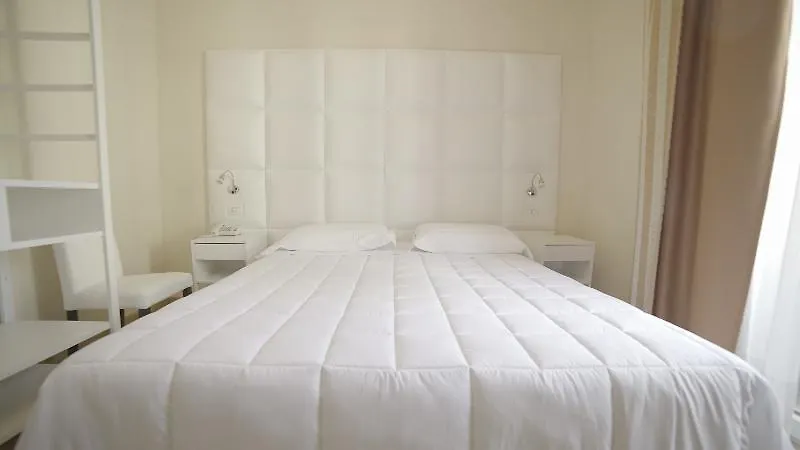 Hotel Jane Флоренция 3*,